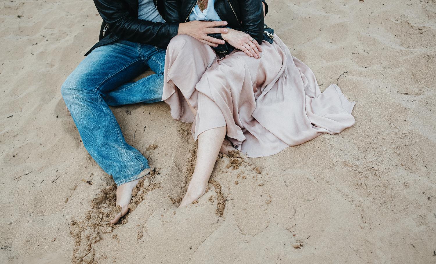 Doreen Kühr / Hochzeitsfotografie und Paarfotografie / Füße im Sand
